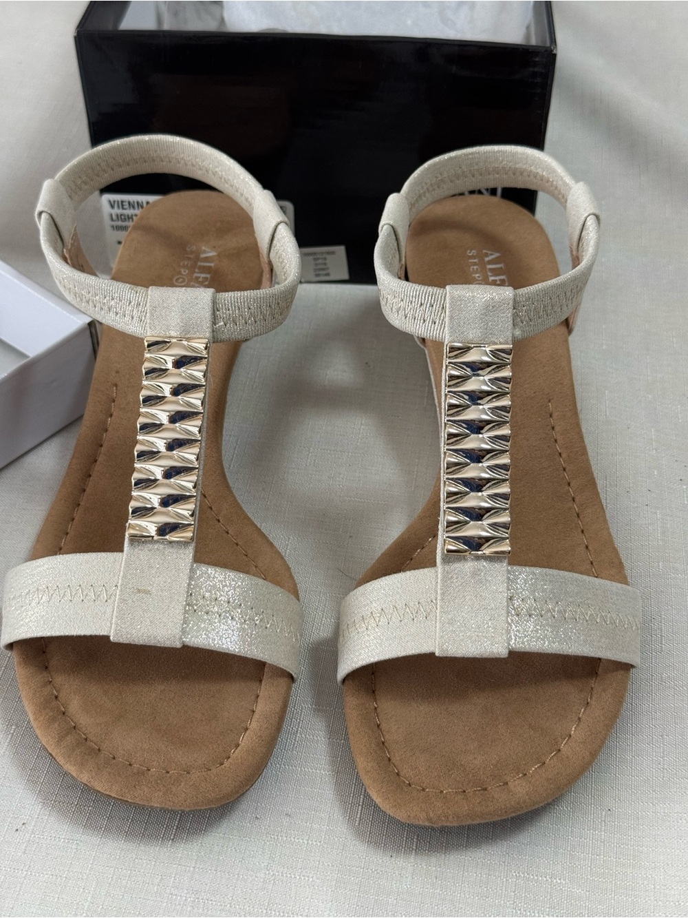 Alfani Viennaa Gold Step N Flex Wedge Sandals 7M